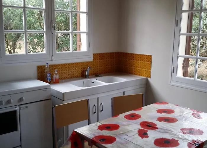 Maison Dans Quartier Calme *