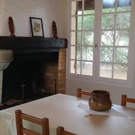 Holiday home Maison Dans Quartier Calme *