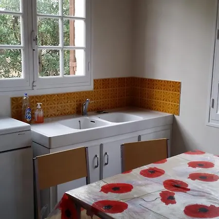 Maison Dans Quartier Calme *