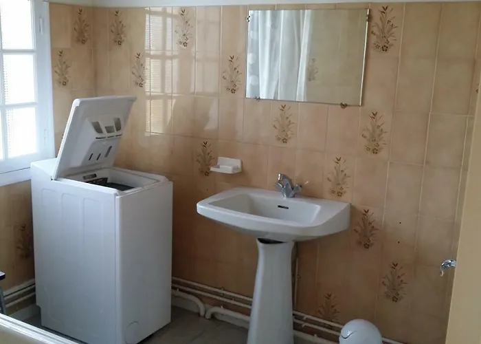 Maison Dans Quartier Calme Дом отдыха *